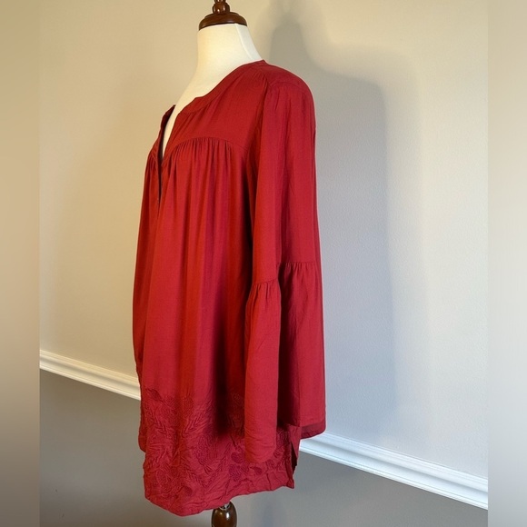 NWT Avenue Top, Size 18/20 - Picture 4 of 5